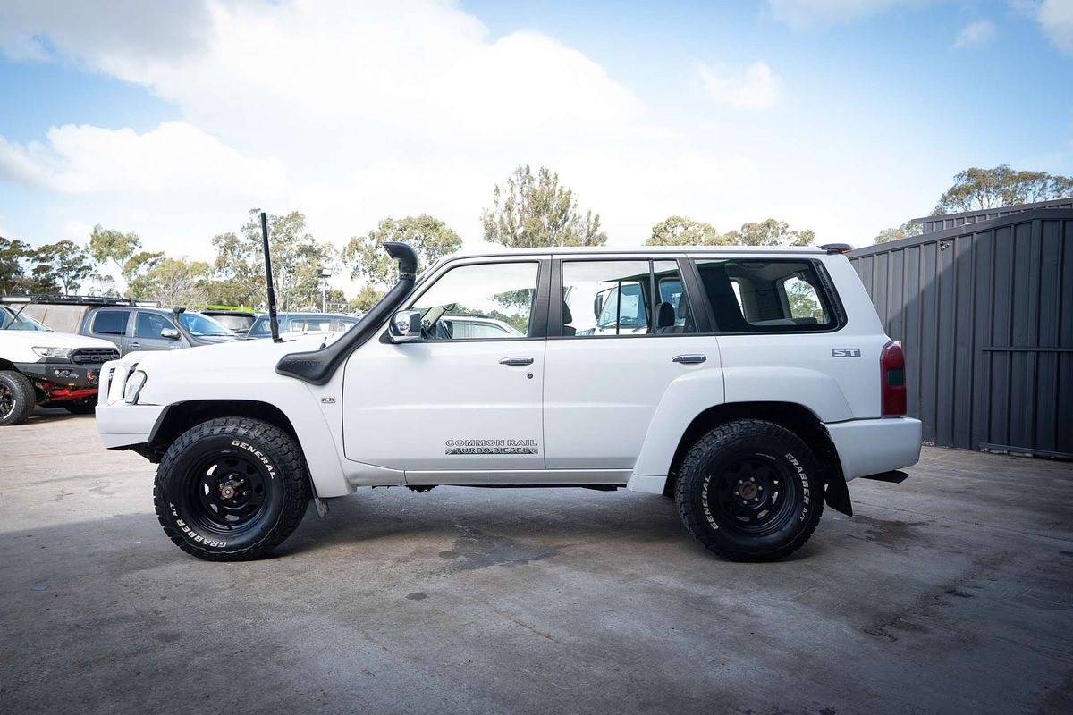2010 Nissan Patrol ST GU 7