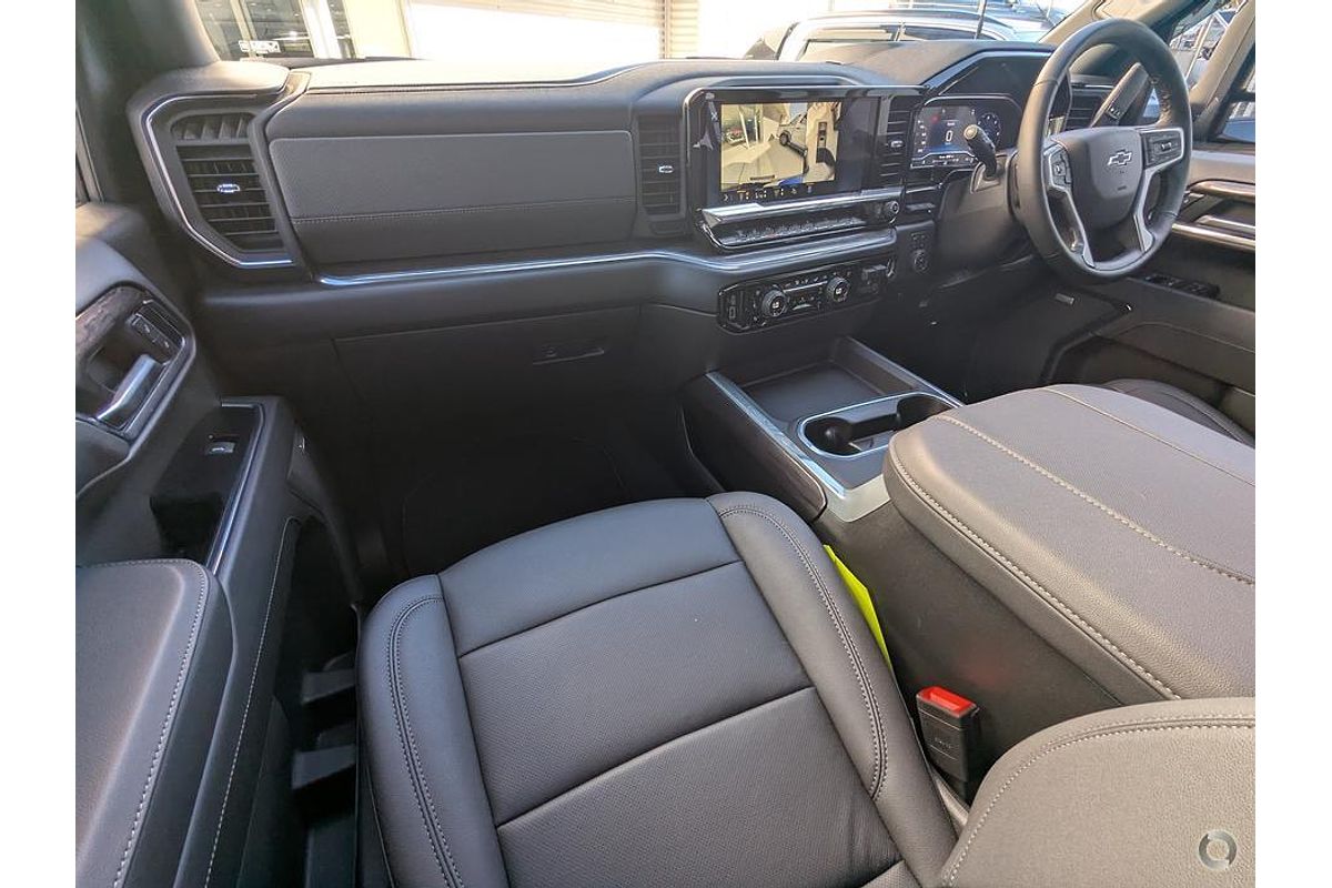 2025 Chevrolet Silverado HD LTZ Premium W/Tech Pack T1 4X4