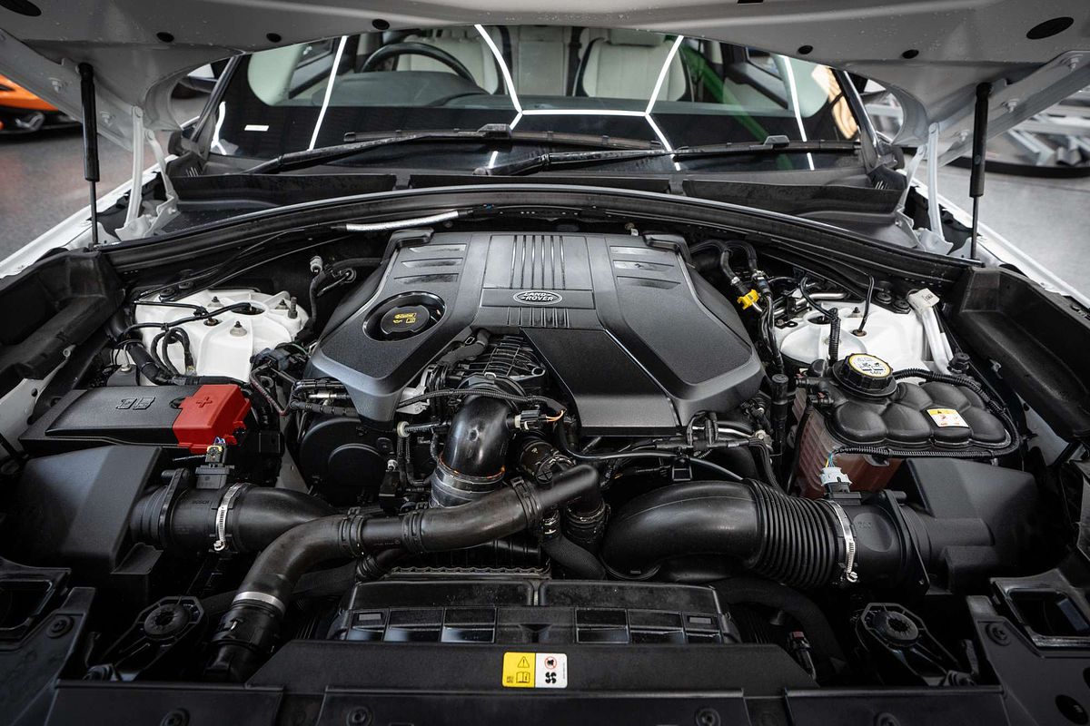 2018 Land Rover Range Rover Velar D300 SE L560