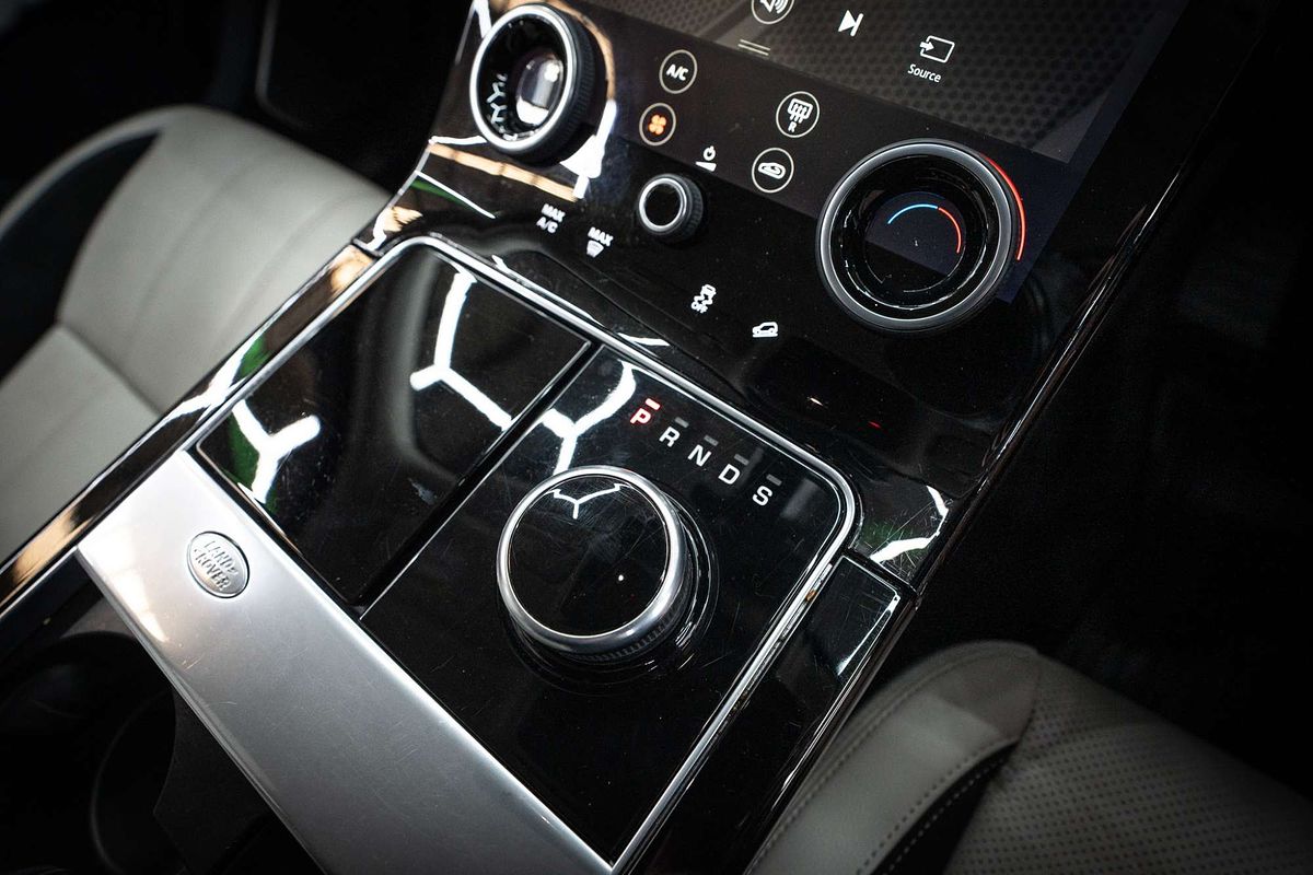 2018 Land Rover Range Rover Velar D300 SE L560