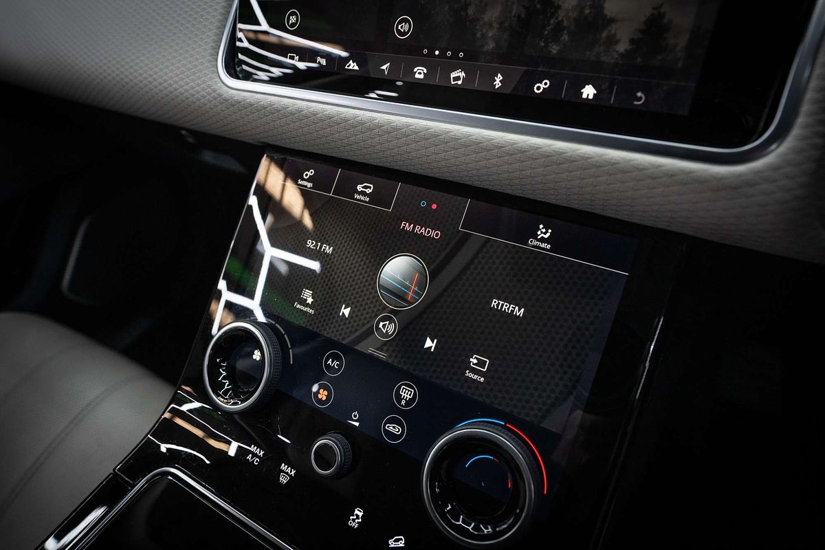 2018 Land Rover Range Rover Velar D300 SE L560