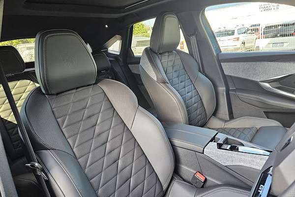 2025 Peugeot 3008 GT Premium Hybrid P64