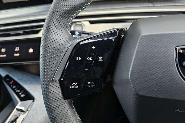 2025 Peugeot 3008 GT Premium Hybrid P64
