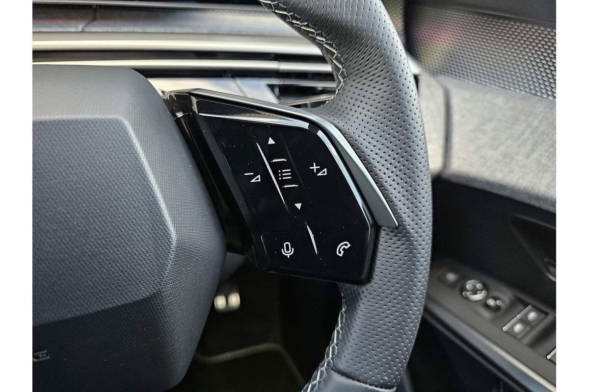 2025 Peugeot 3008 GT Premium Hybrid P64