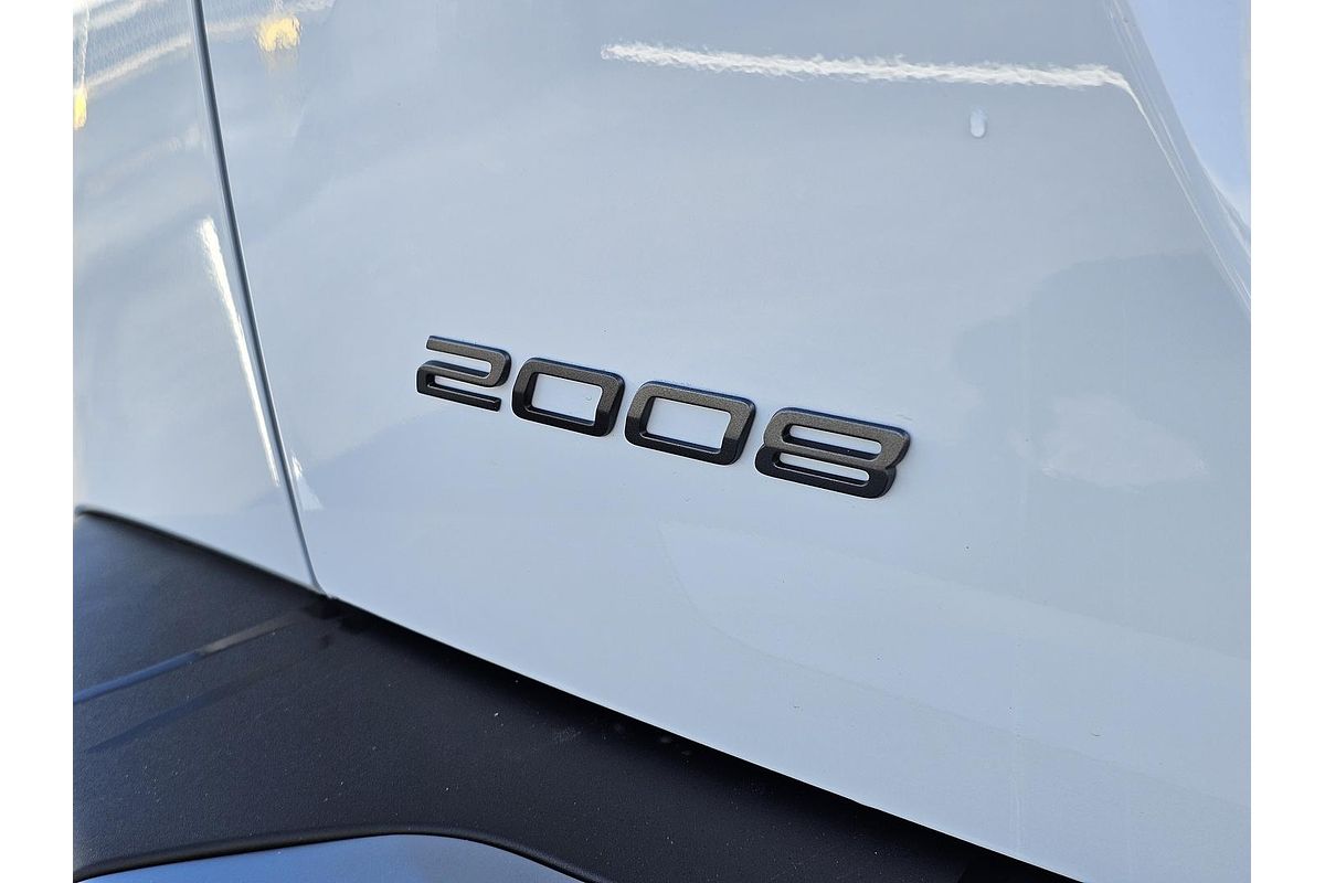 2025 Peugeot 2008 GT Hybrid P24