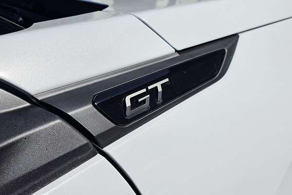 2025 Peugeot 2008 GT Hybrid P24