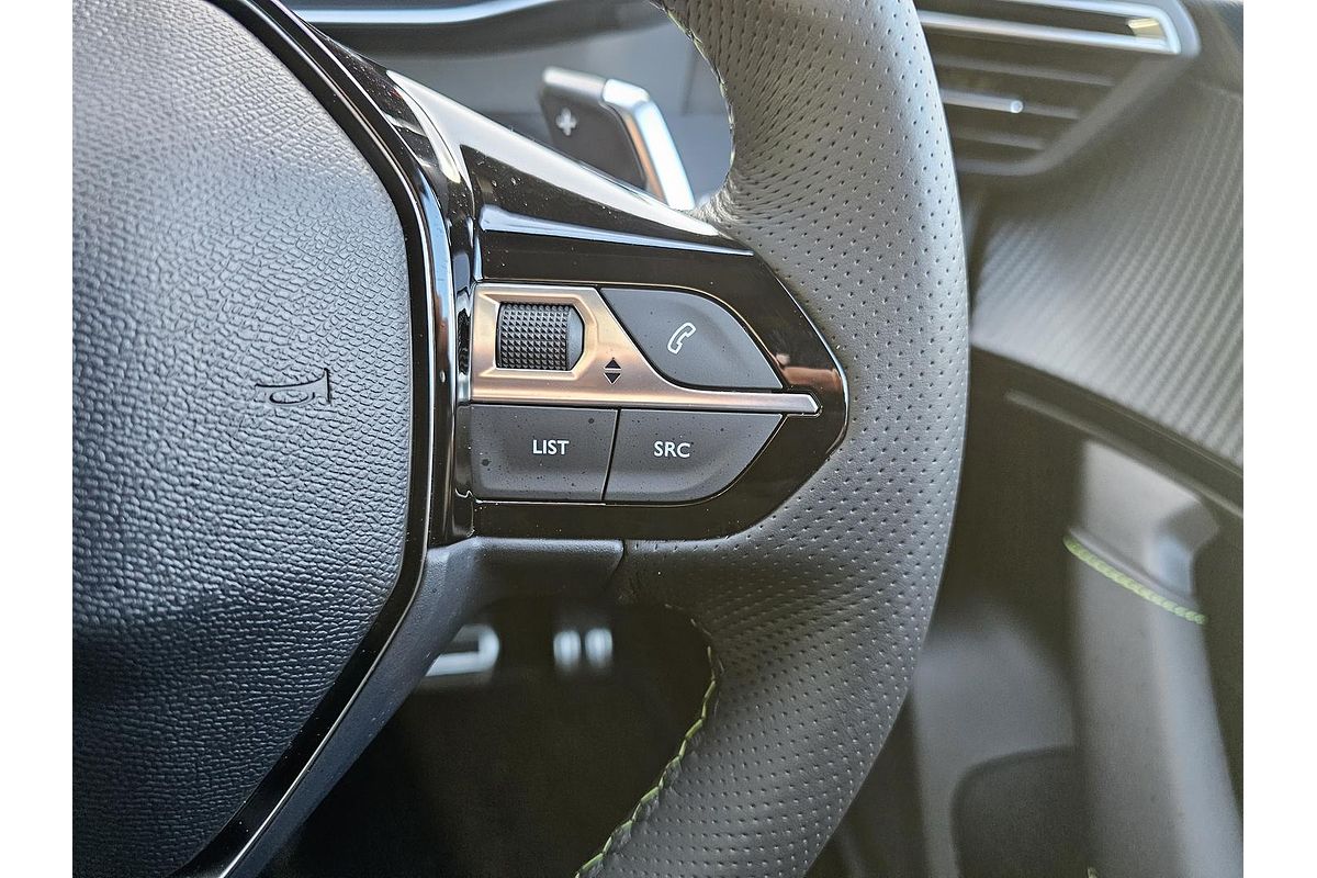 2025 Peugeot 2008 GT Hybrid P24