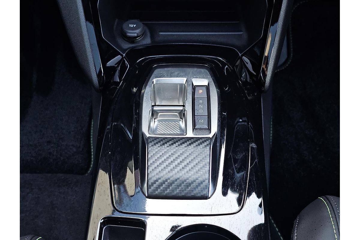 2025 Peugeot 2008 GT Hybrid P24