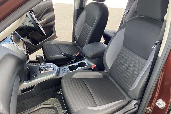 2021 Nissan Navara ST D23 4X4