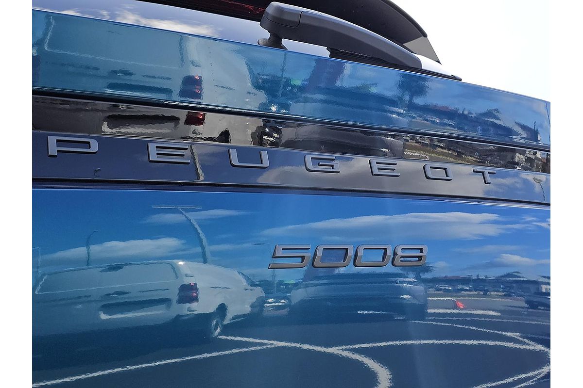 2025 Peugeot 5008 GT Premium Hybrid P74