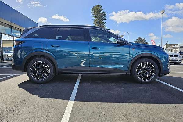 2025 Peugeot 5008 GT Premium Hybrid P74