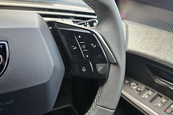 2025 Peugeot 5008 GT Premium Hybrid P74