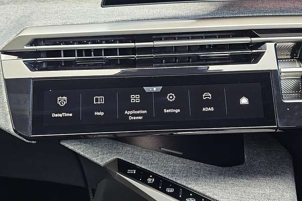 2025 Peugeot 5008 GT Premium Hybrid P74