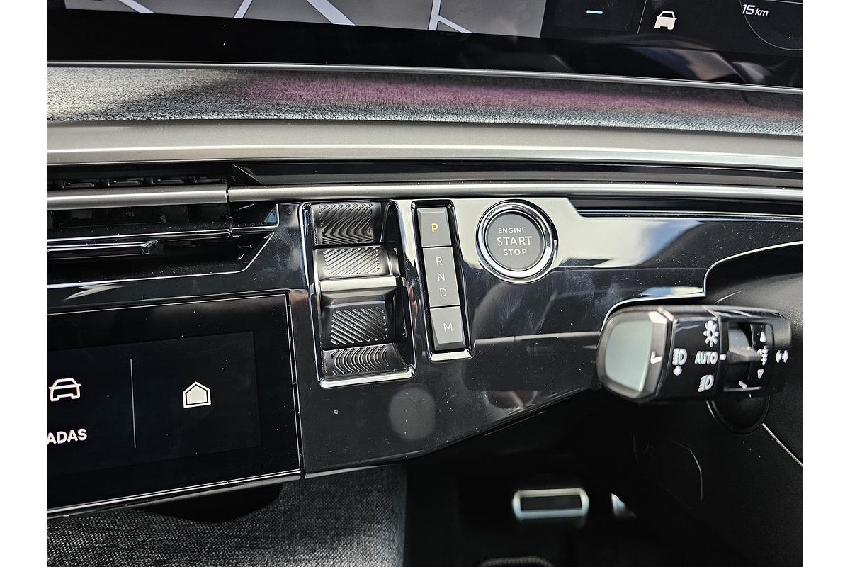 2025 Peugeot 5008 GT Premium Hybrid P74