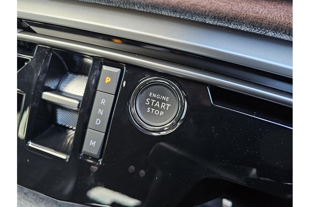 2025 Peugeot 5008 GT Premium Hybrid P74