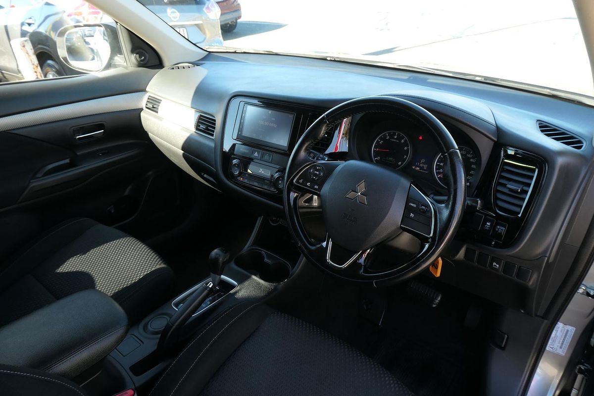 2015 Mitsubishi Outlander LS ZK