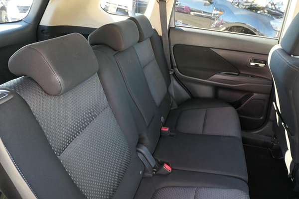 2015 Mitsubishi Outlander LS ZK