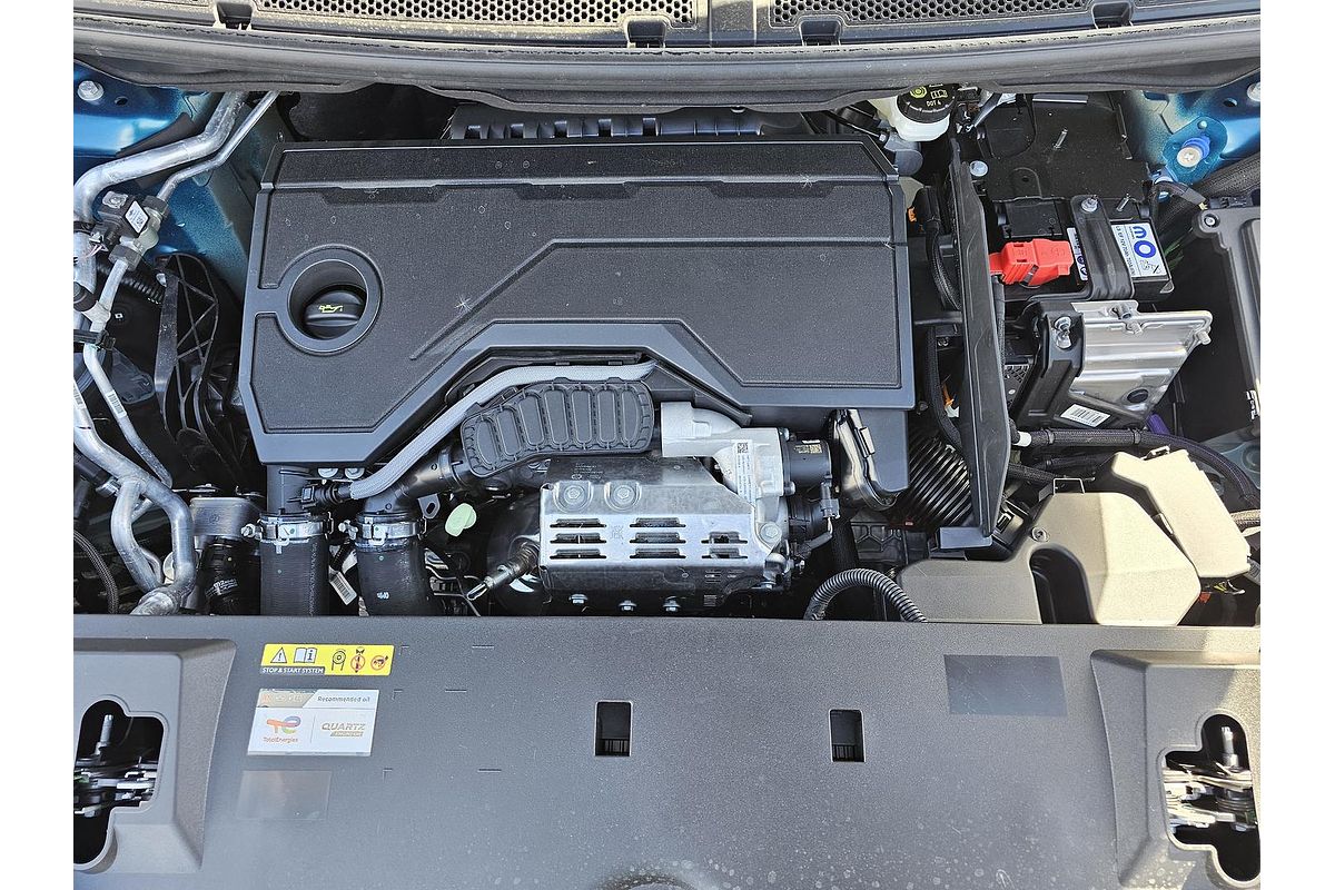 2025 Peugeot 5008 GT Premium Hybrid P74