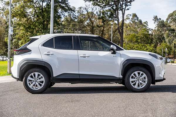 2024 Toyota Yaris Cross GXL MXPJ10R