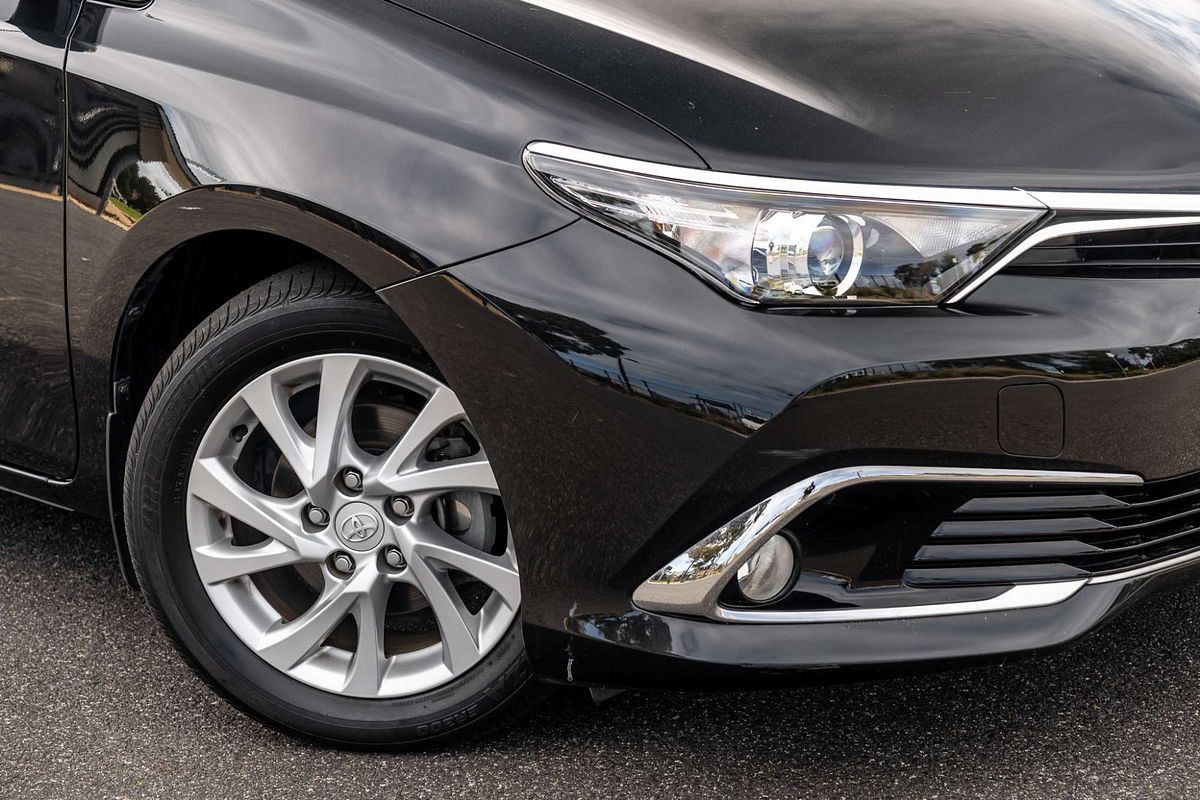 2016 Toyota Corolla Ascent Sport ZRE182R