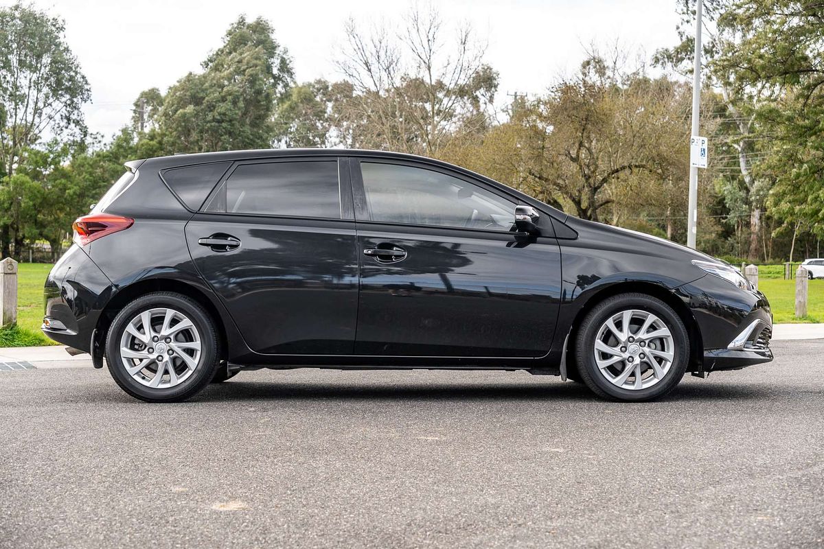 2016 Toyota Corolla Ascent Sport ZRE182R