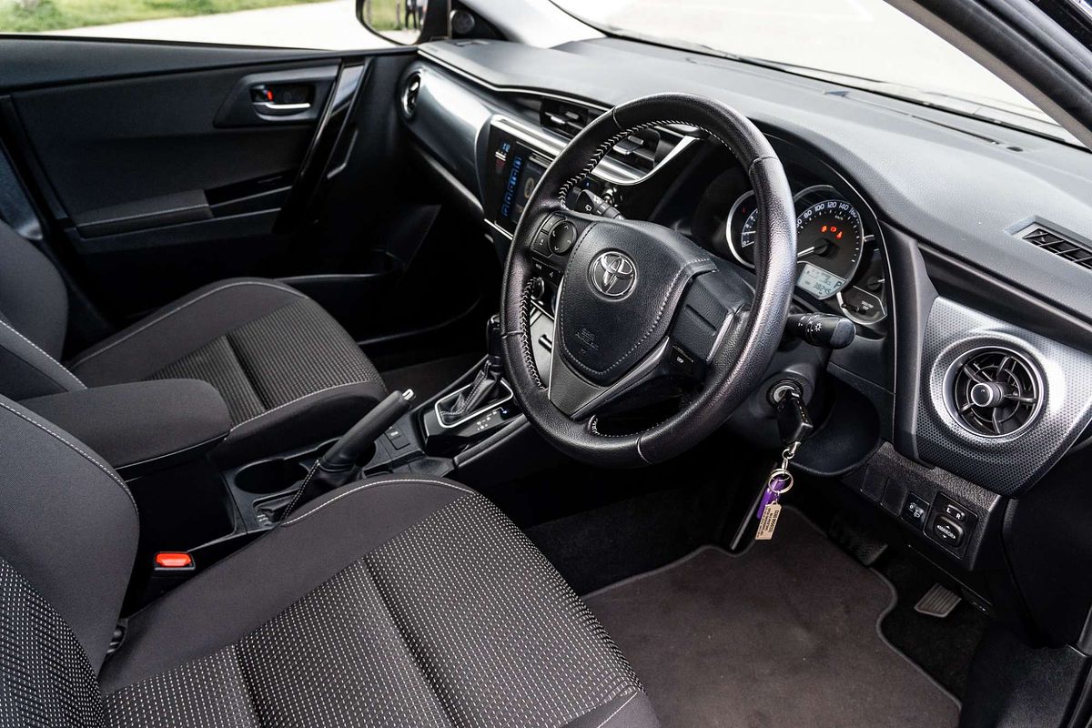 2016 Toyota Corolla Ascent Sport ZRE182R