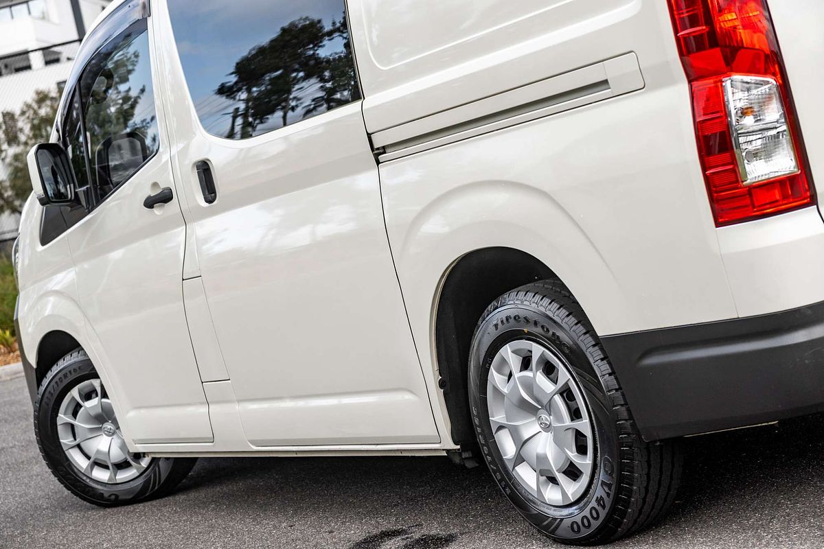 2019 Toyota Hiace GDH300R LWB