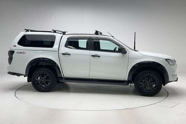 2022 Isuzu D-MAX X-TERRAIN 4X4