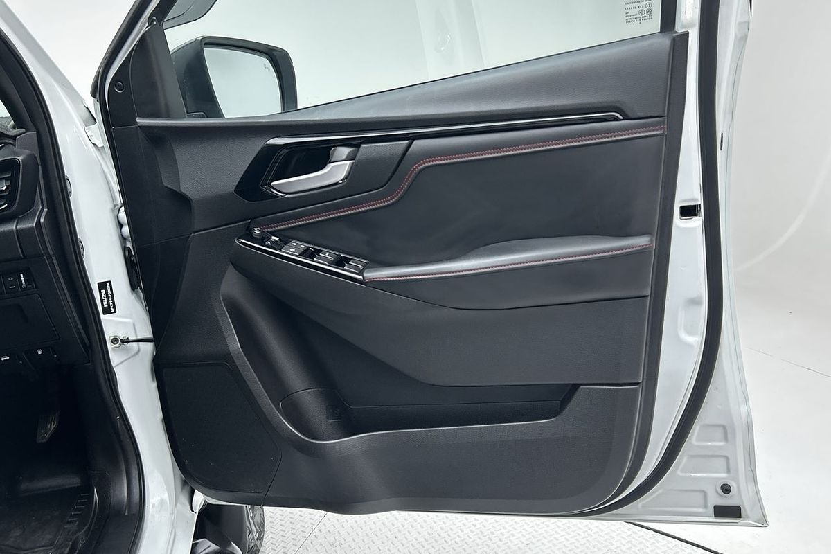 2022 Isuzu D-MAX X-TERRAIN 4X4