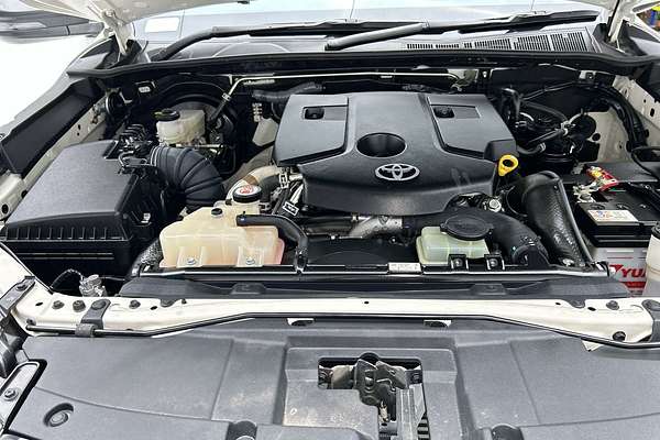 2023 Toyota Hilux SR GUN126R 4X4