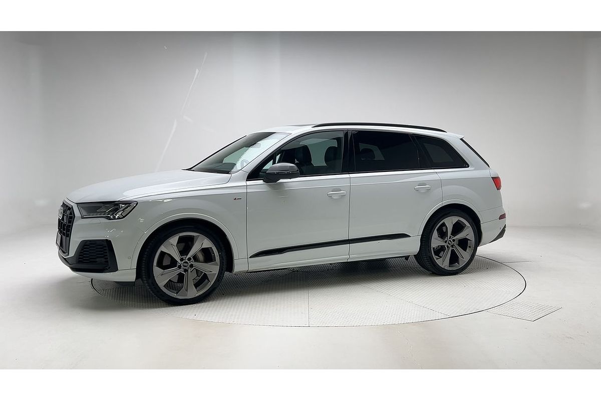 2021 Audi Q7 50 TDI S line 4M