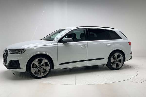 2021 Audi Q7 50 TDI S line 4M