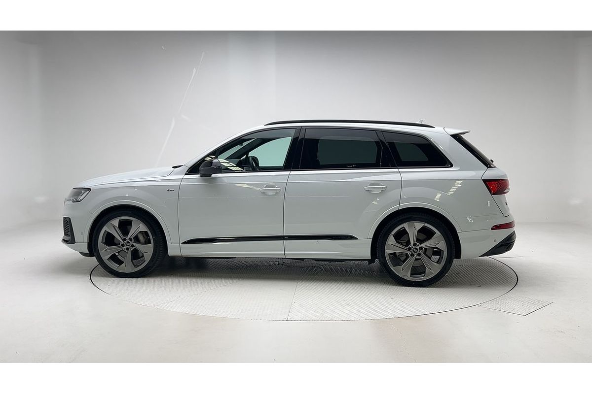 2021 Audi Q7 50 TDI S line 4M