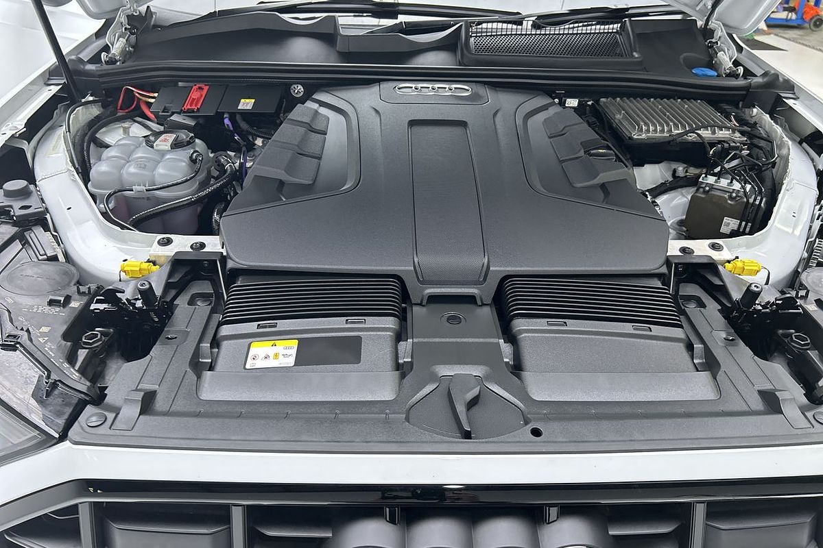 2021 Audi Q7 50 TDI S line 4M