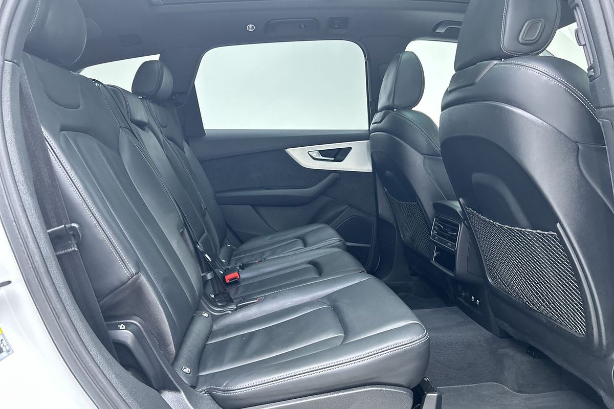 2021 Audi Q7 50 TDI S line 4M