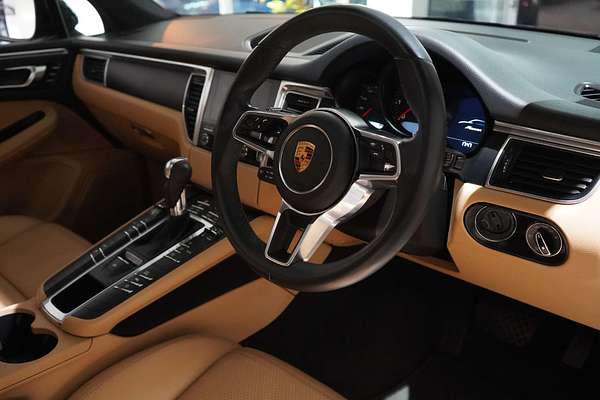 2017 Porsche Macan 95B