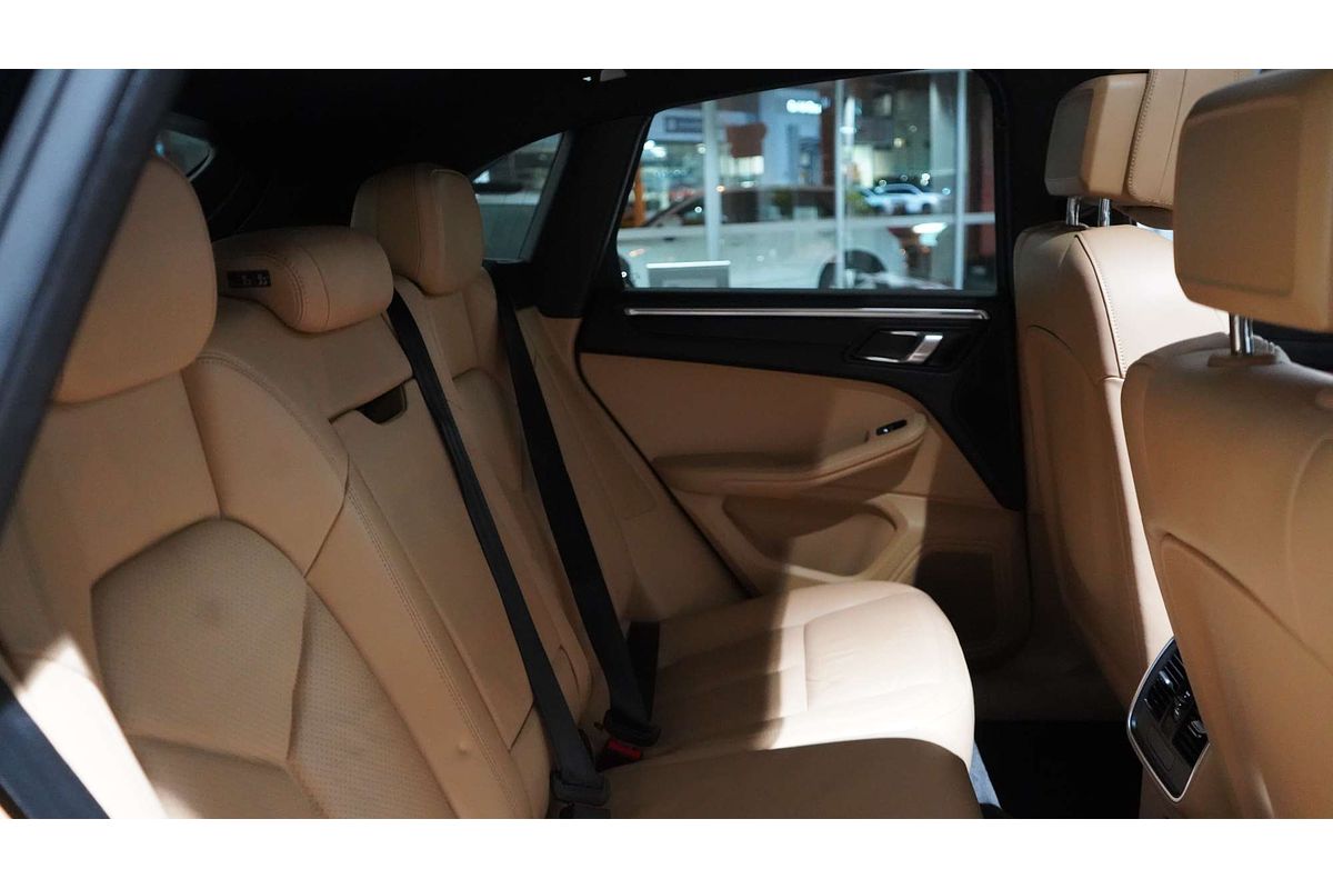 2017 Porsche Macan 95B