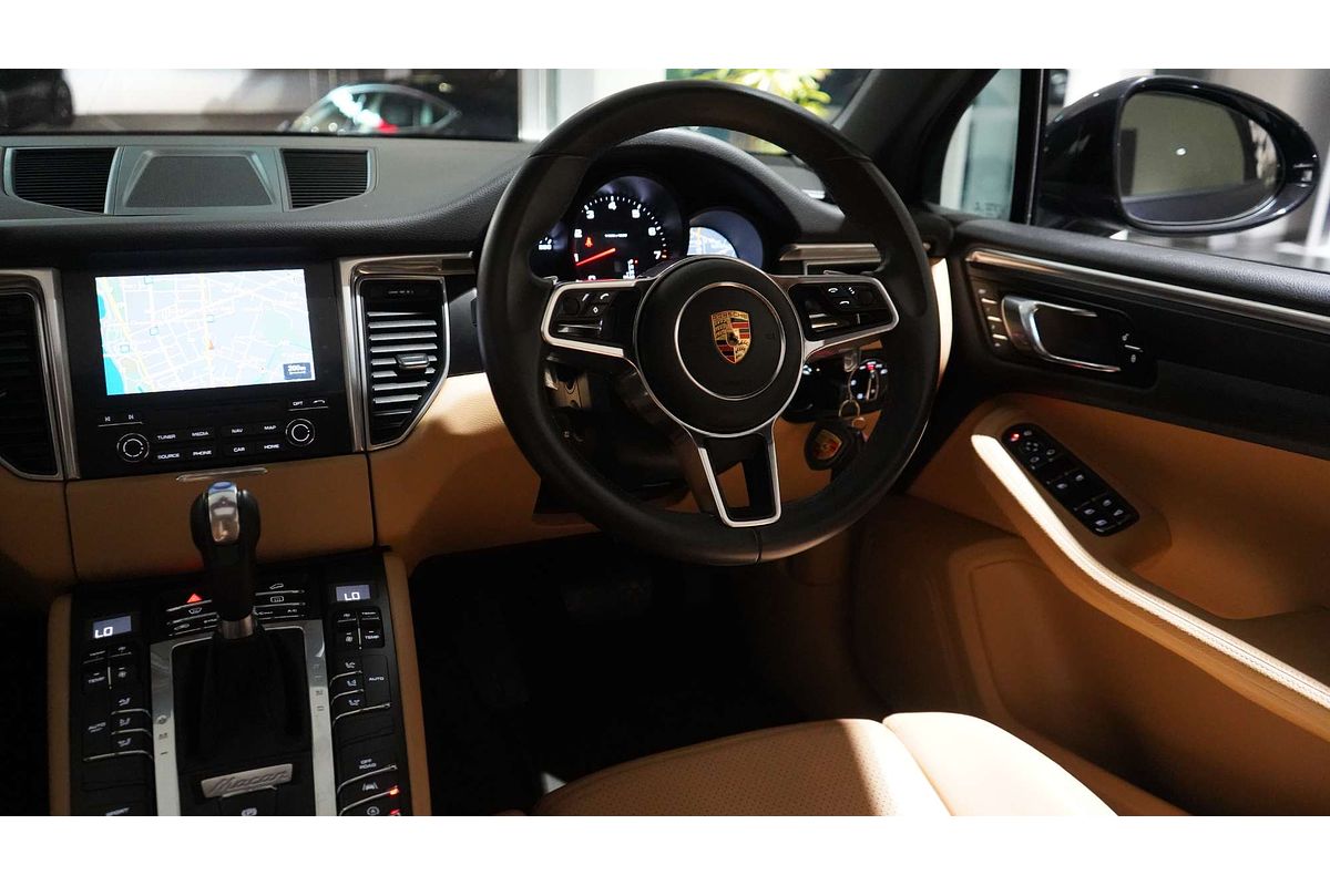 2017 Porsche Macan 95B