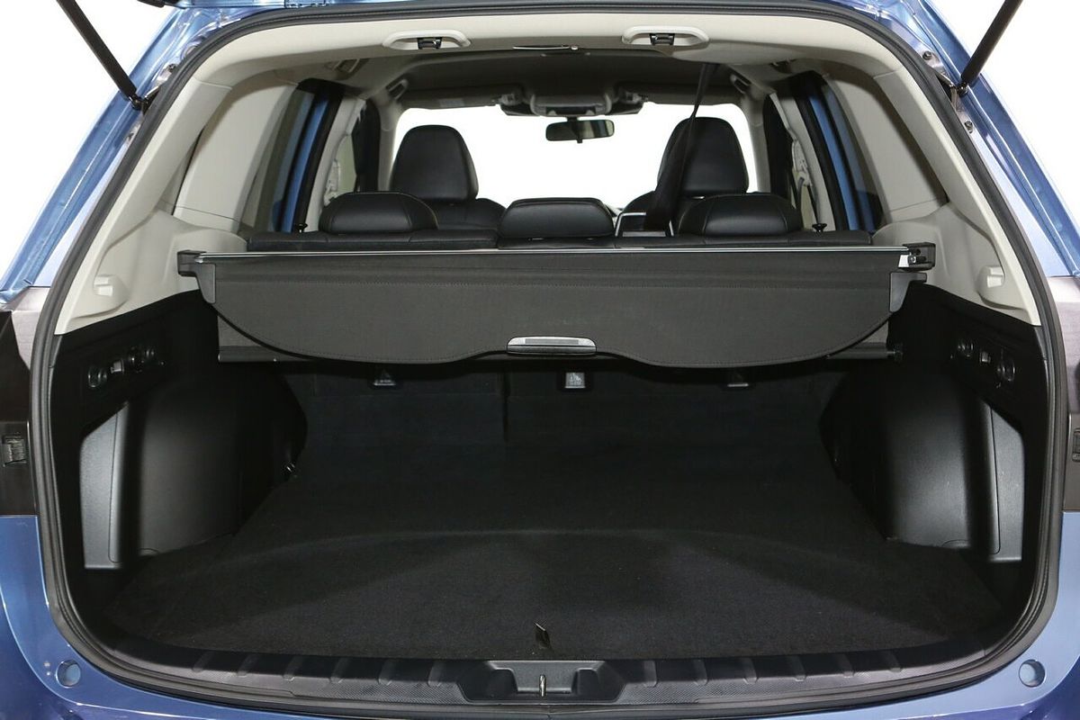 2024 Subaru Forester 2.5i Luxury Special Edition S5