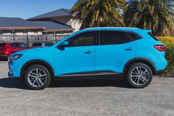 2022 MG HS Essence SAS23
