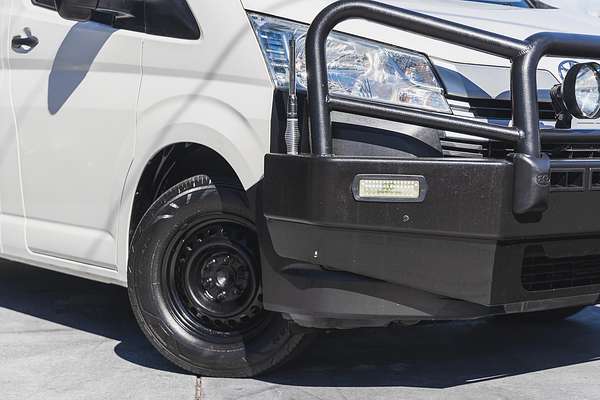 2020 Toyota Hiace Commuter GDH322R