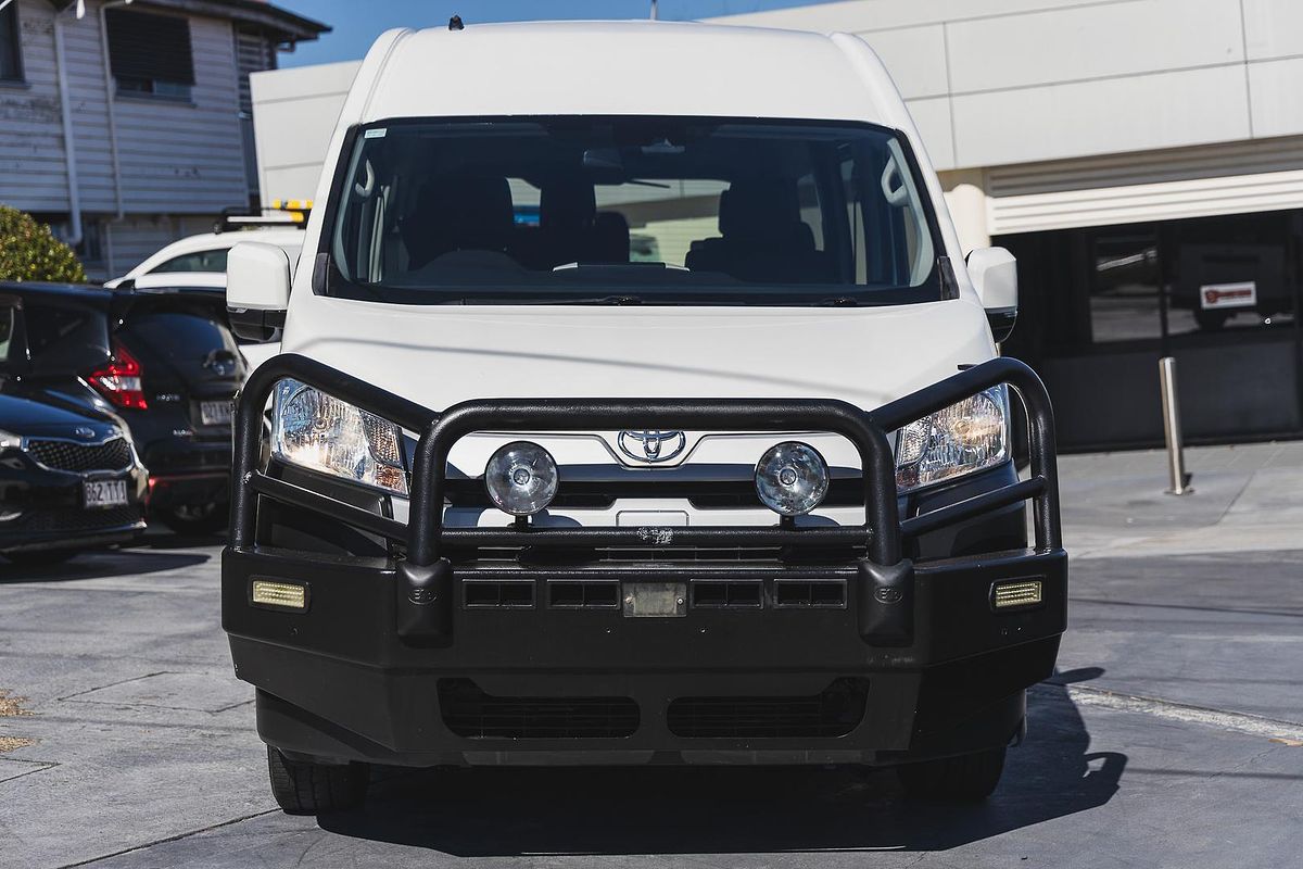2020 Toyota Hiace Commuter GDH322R