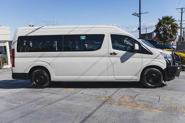 2020 Toyota Hiace Commuter GDH322R