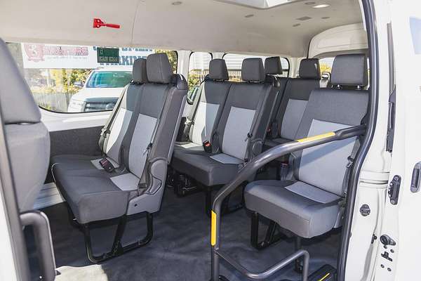 2020 Toyota Hiace Commuter GDH322R