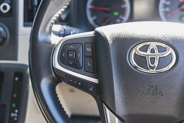 2020 Toyota Hiace Commuter GDH322R