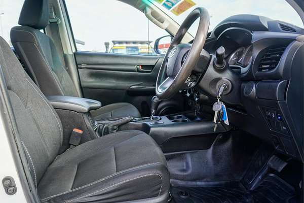 2021 Toyota Hilux SR GUN126R 4X4