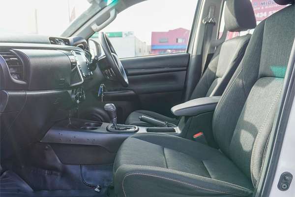 2021 Toyota Hilux SR GUN126R 4X4