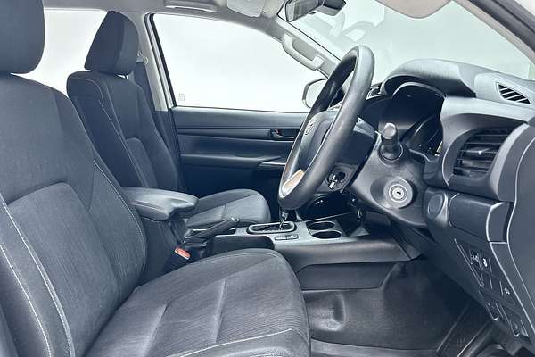 2019 Toyota Hilux SR GUN126R 4X4