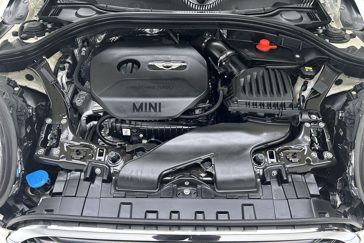 2016 MINI Clubman Cooper F54