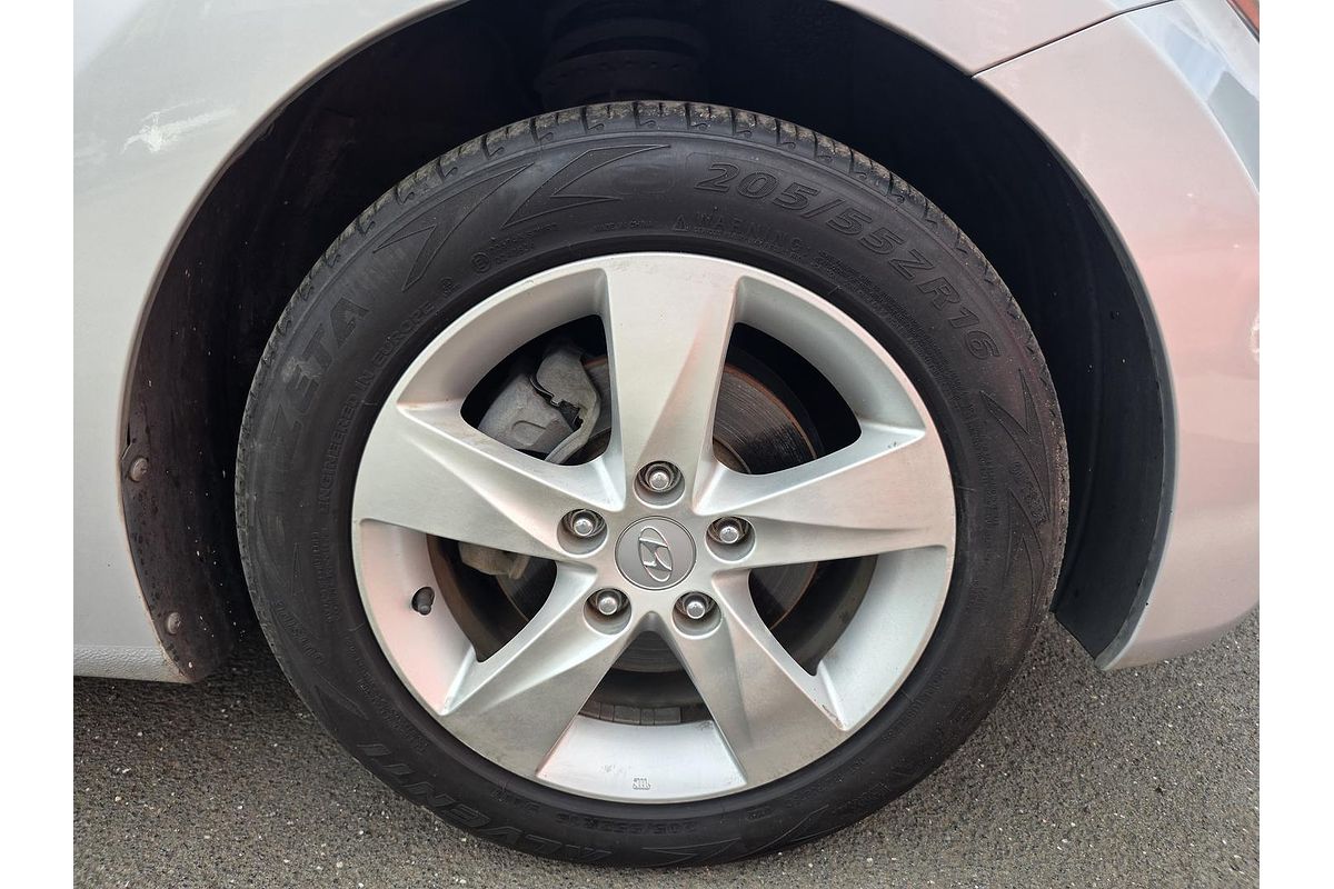 2011 Hyundai Elantra Premium MD